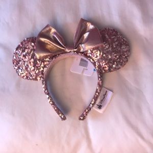 Disney parks Minnie Mouse ears